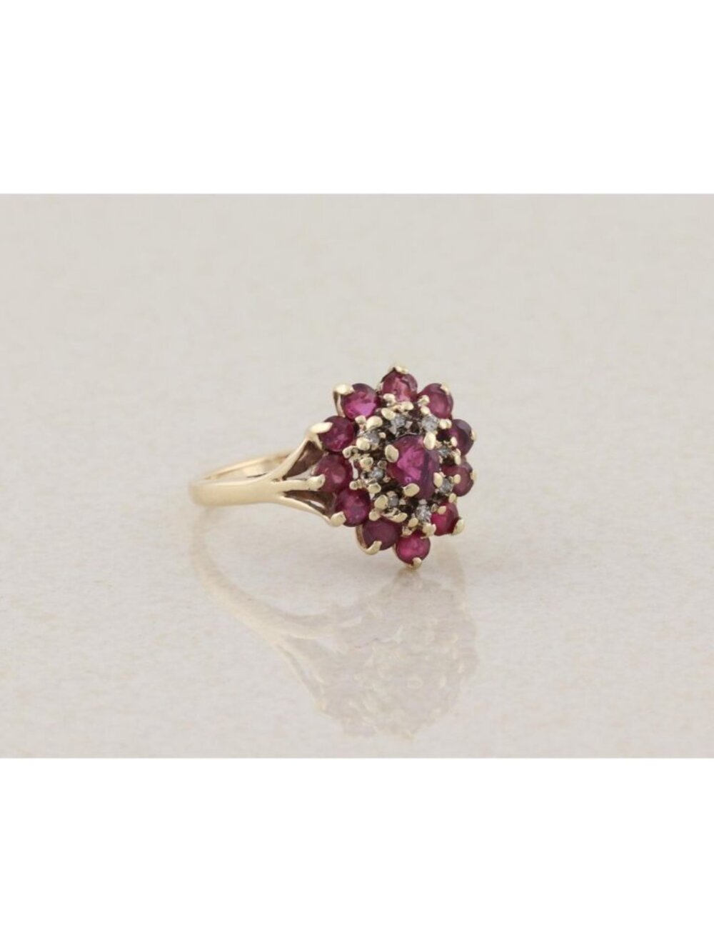 10k Yellow Gold Natural Ruby and Diamond Cluster Ring Size 6 1/4 - Picture 5 of 9